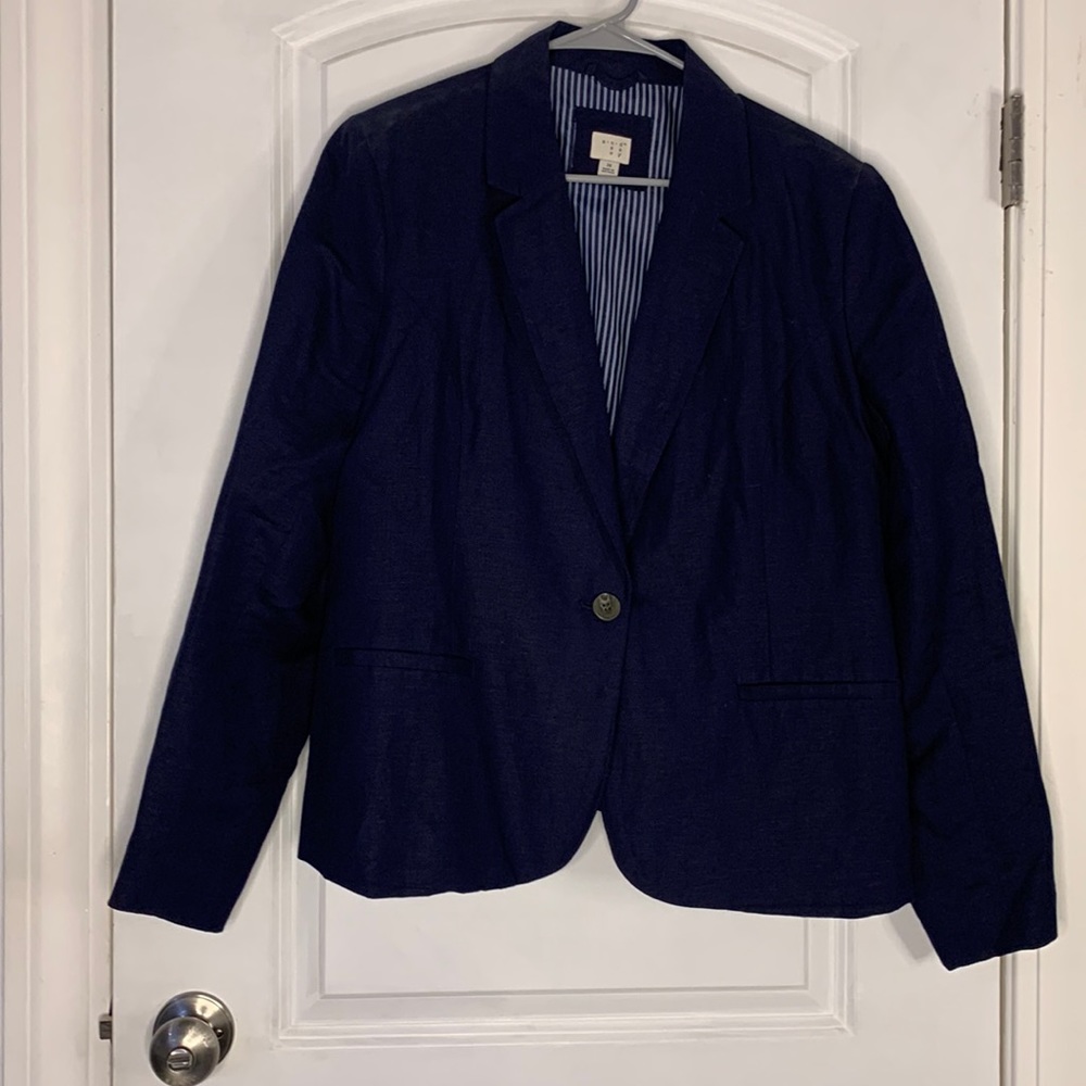 Size 18 navy blue blazer